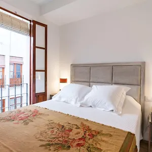 duplex-de-lujo-junto-a-la-catedral-terraza-privada-con.es-andalucia.com/